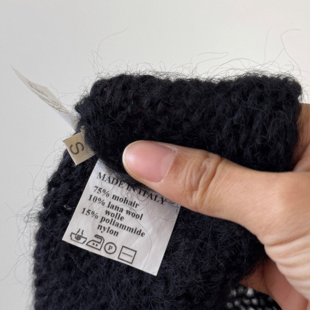 Vintage Italian black slouchy knit sleeveless top with bow appliqués (S)