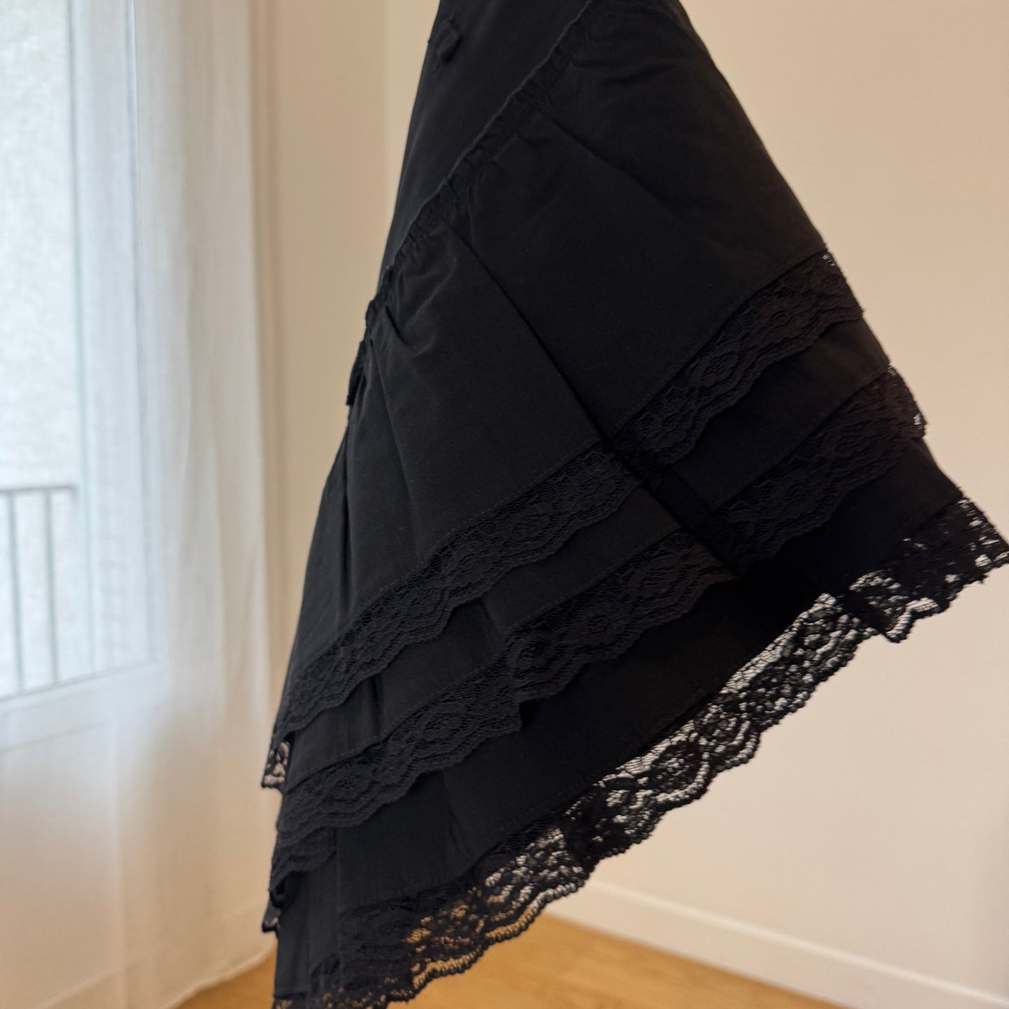 Vintage French black tiered lace mini skirt (S)