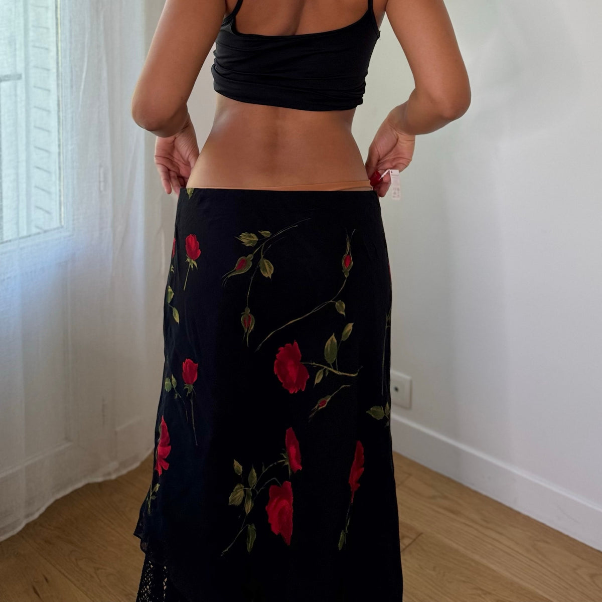 Vintage Italian Black Red Rose Floral Mesh Maxi Skirt (M)
