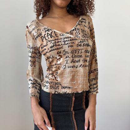 Vintage French Y2K Beige Script Print Mesh Flare Sleeve Top (S/M)