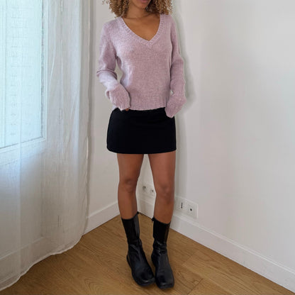 Sisley vintage pastel lilac pink fuzzy knit V-neck sweater fitted silhouette