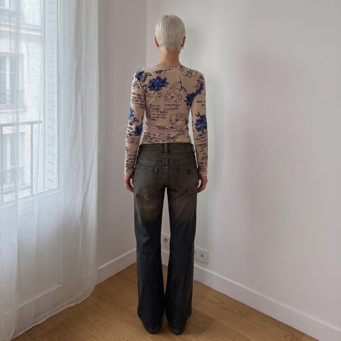 Vintage Italian Beige Blue Floral Script Mesh Top Y2K (S)