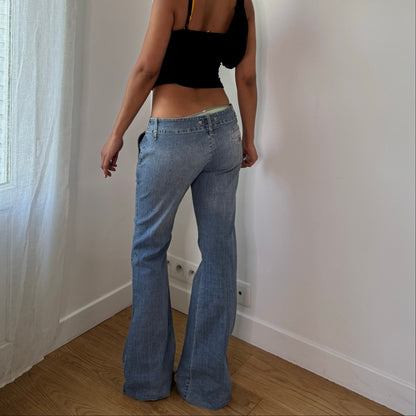 Vintage Light Wash Blue Low Rise Flare Jeans Y2K (S)