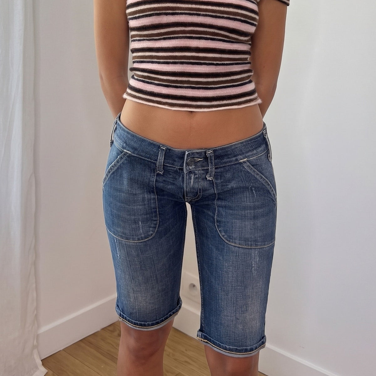 Vintage Low Rise Denim Capris (S)