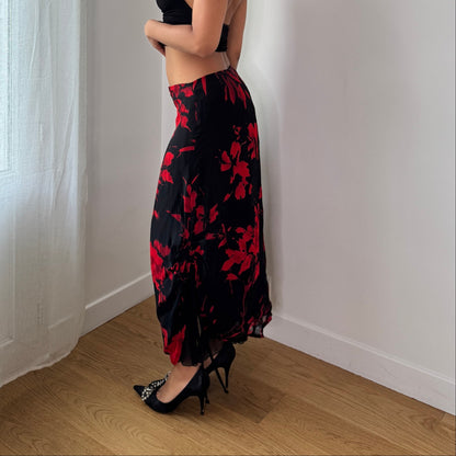 Vintage Black Red Floral Mesh Midi Skirt Ruched Italian Y2K Skirt (S) ⠀