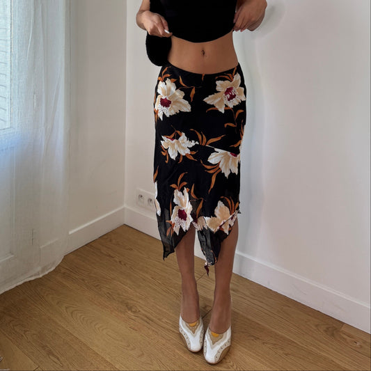 Vintage Black Floral Mesh Midi Skirt Asymmetrical Hem Italy Y2K (S) ⠀