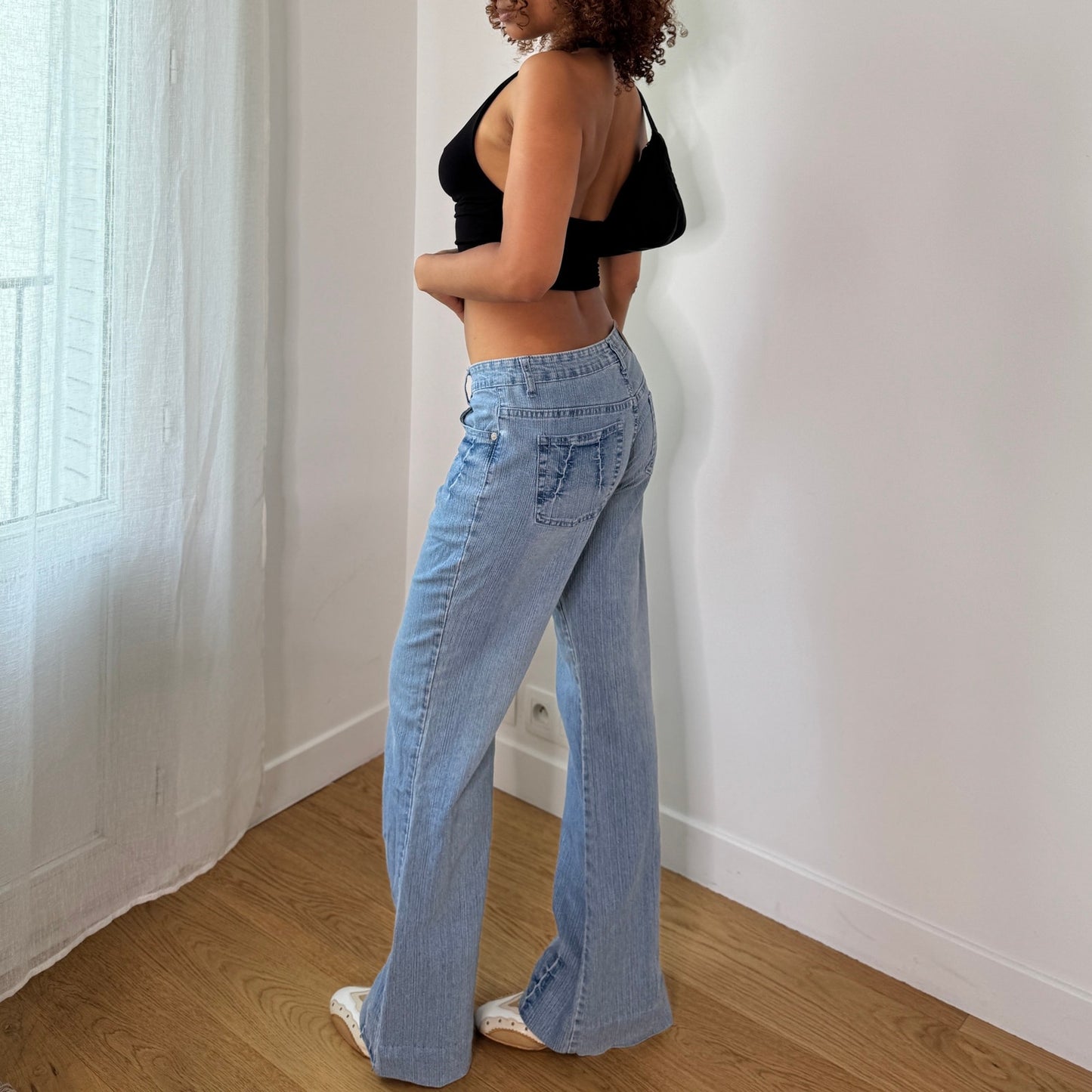 Vintage Light Wash Flare Jeans Y2K Wide Leg Denim (S) ⠀