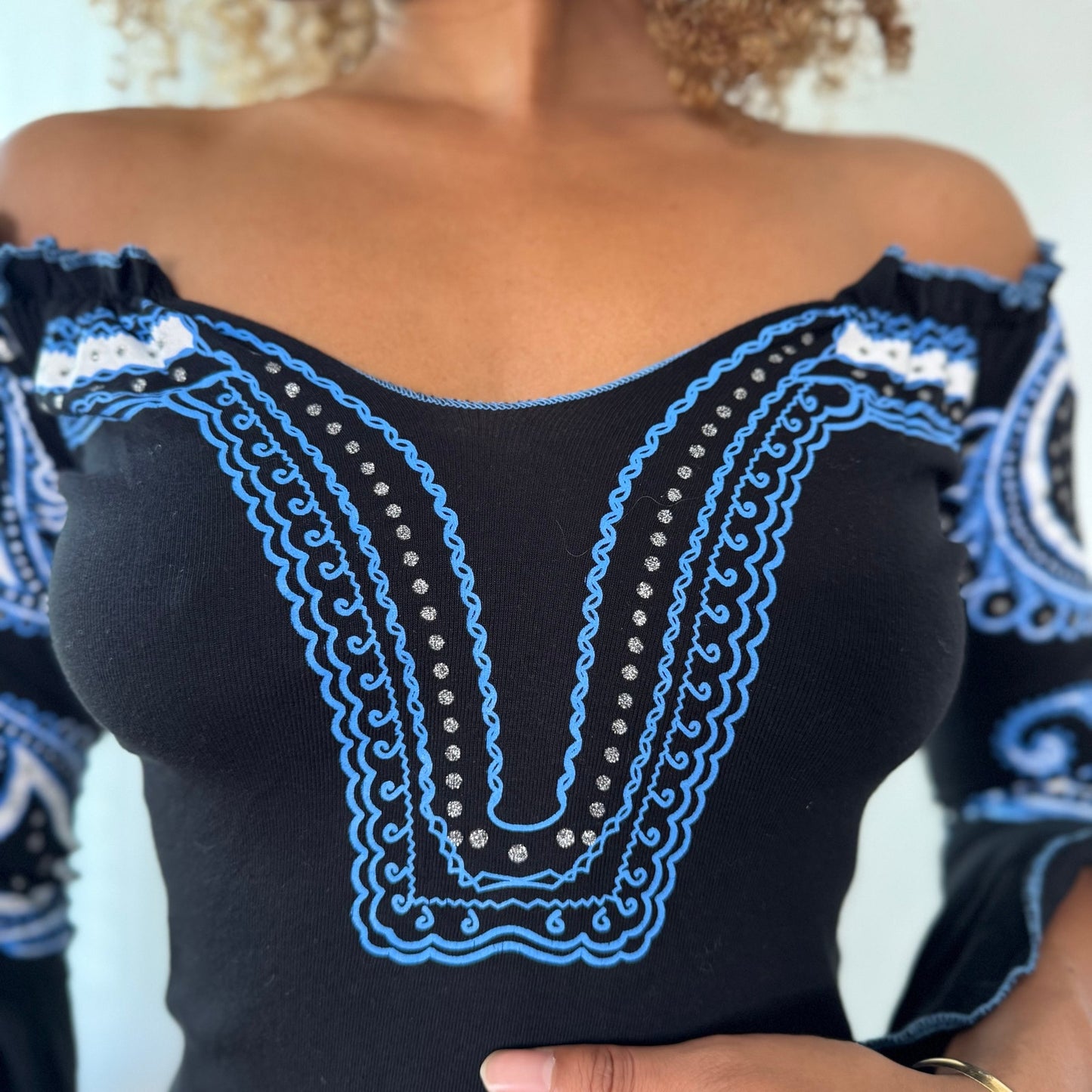 Vintage Black Blue & White Off Shoulder Bell Sleeve Cotton Top Italian Y2K (S)