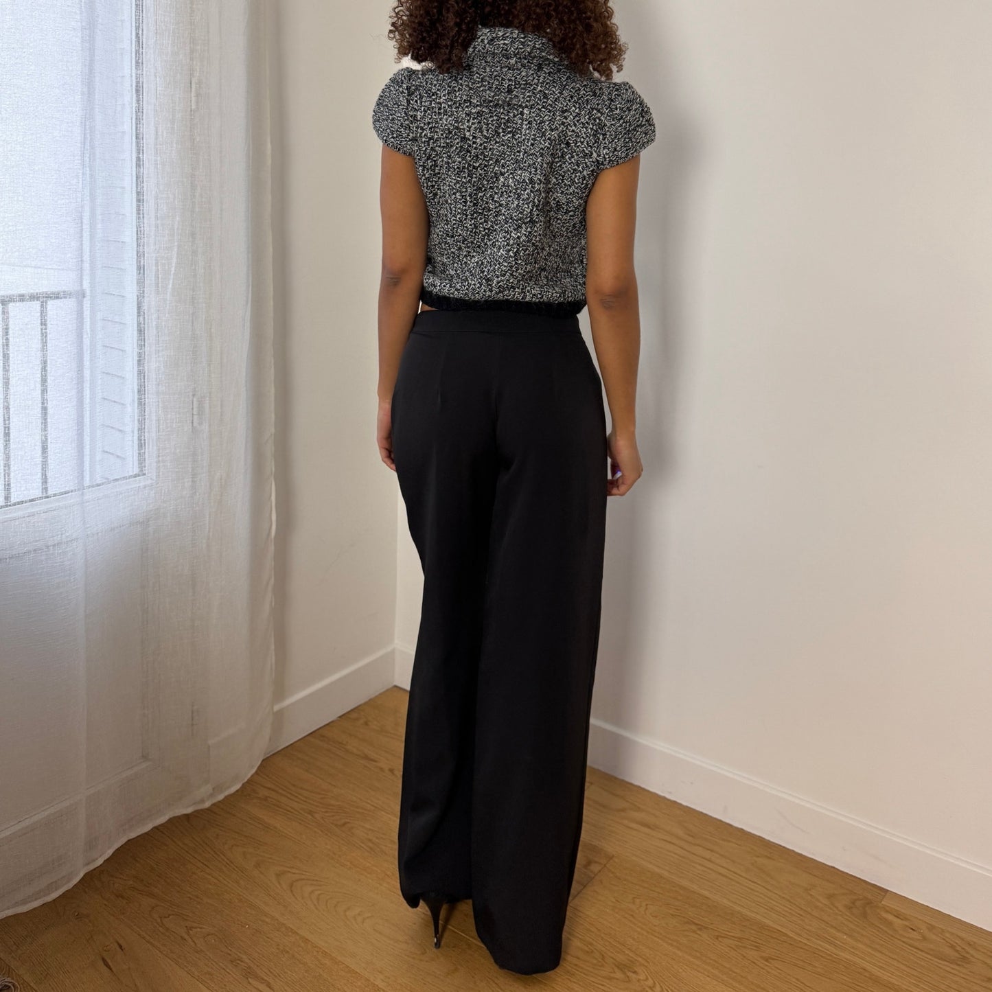 Vintage Italian black low rise tailored trousers with straight leg (XS)