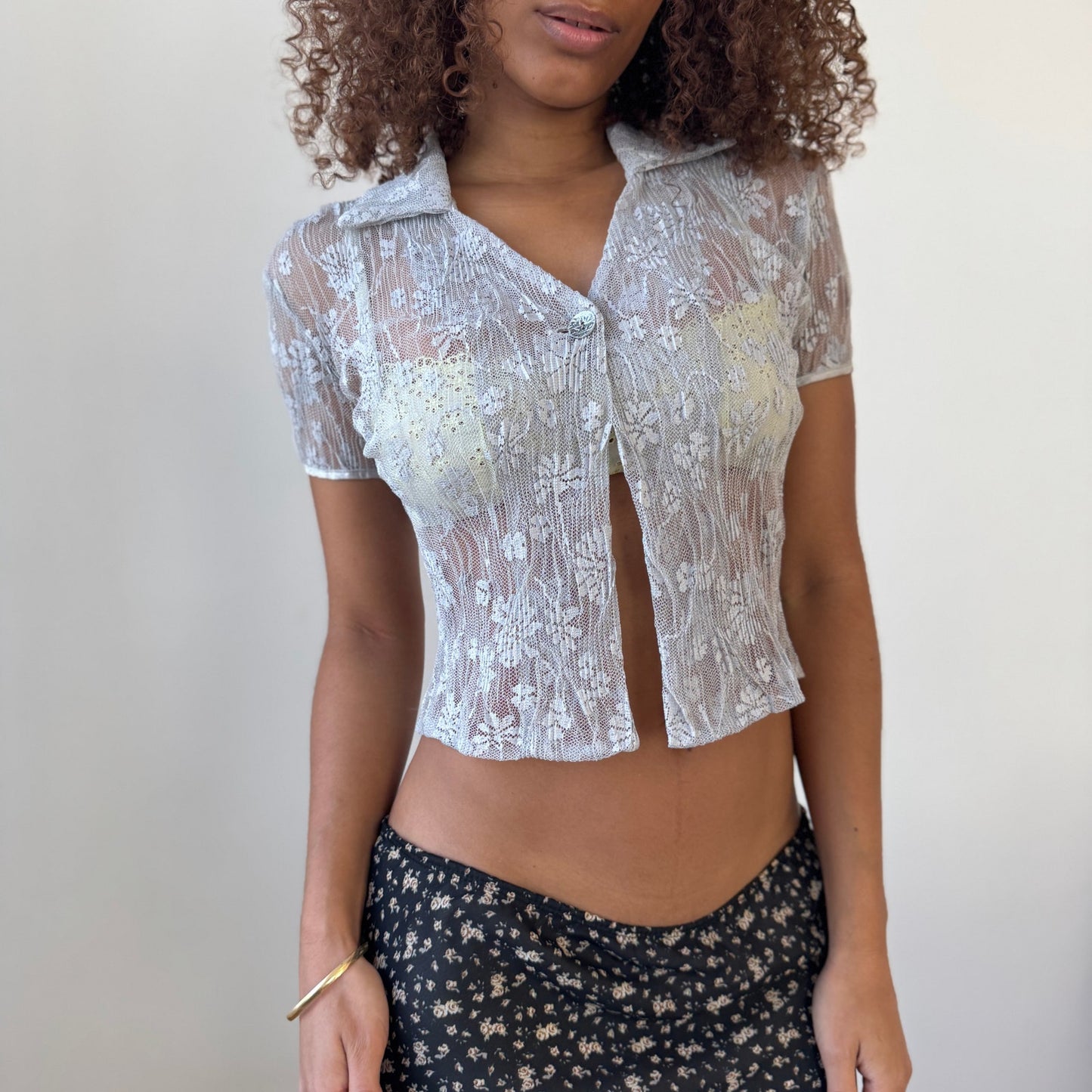 Vintage Italian sheer lace short-sleeve cardigan top (Small)