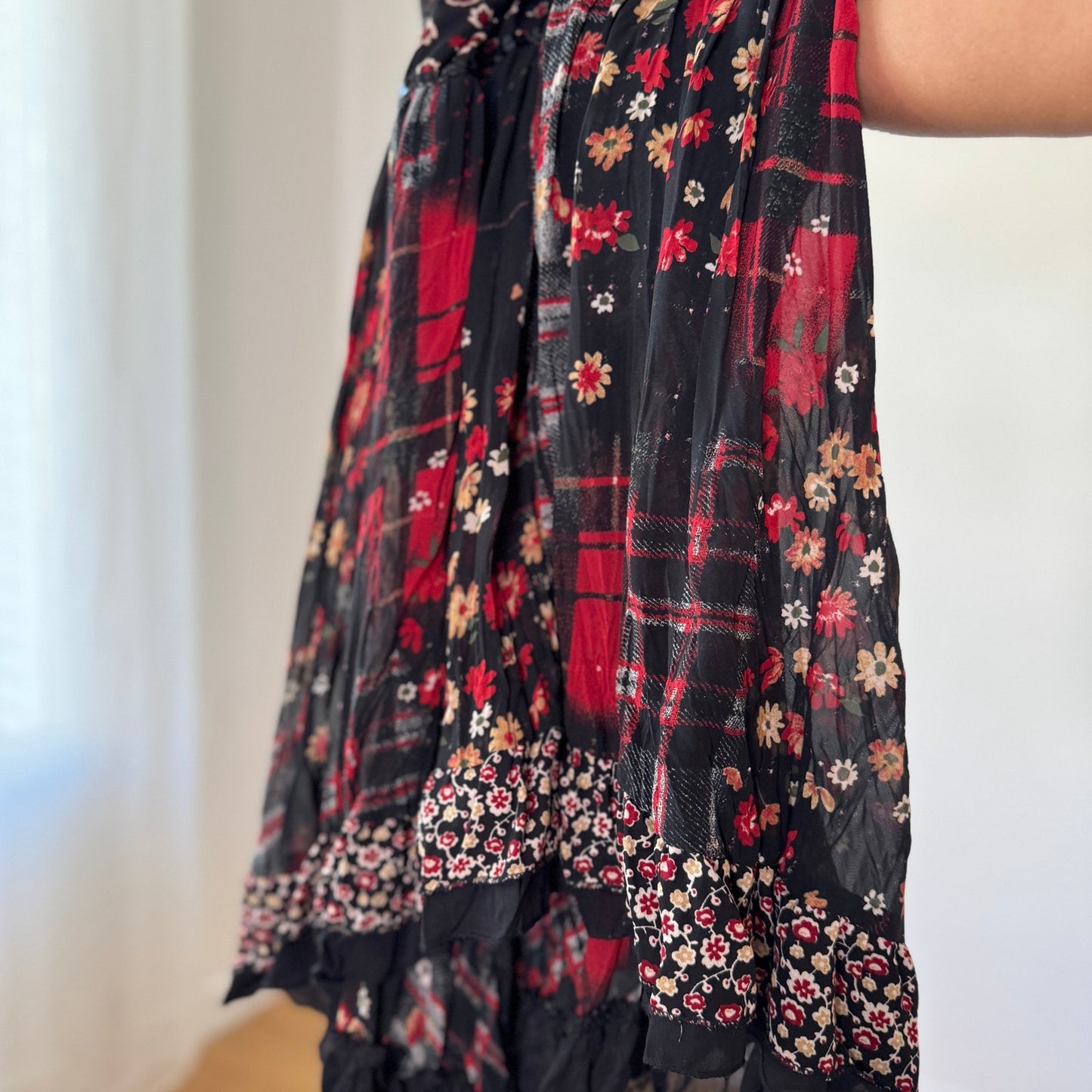 Vintage Y2K Black Red Patchwork Mesh Maxi Skirt with Mixed Floral Plaid Print (S) ⠀