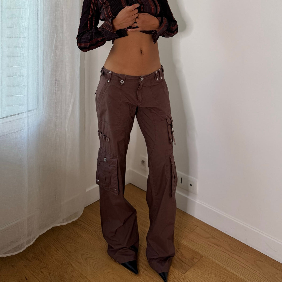 Italian Vintage Brown Low Rise Cargo Parachute Pants with Buckle Waist & Utility Pockets