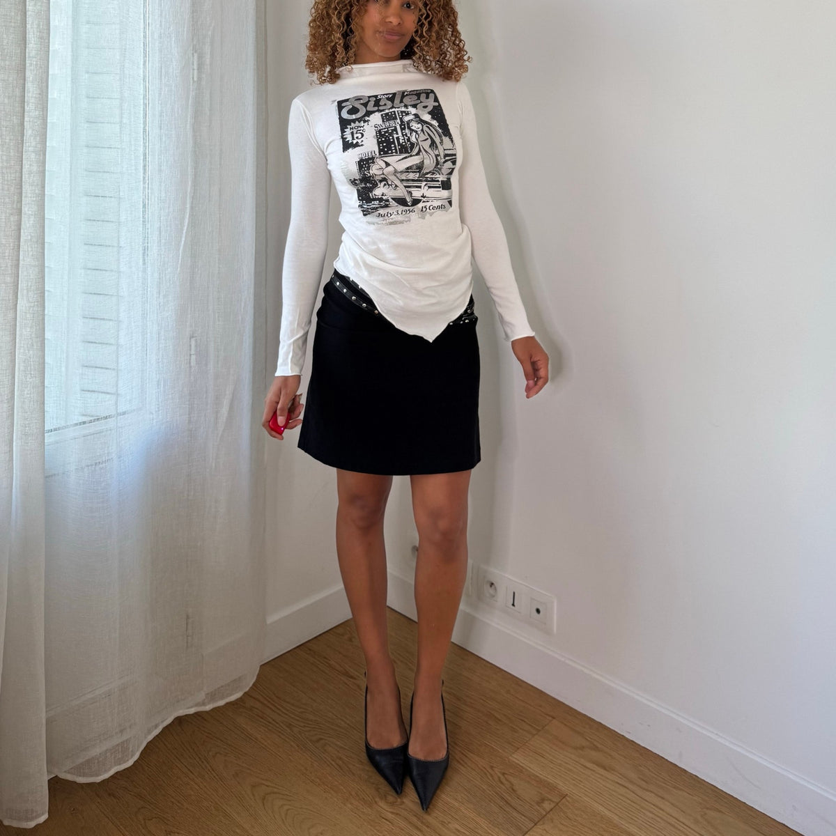 Sisley Vintage White Black Magazine Graphic Slinky Asymmetric Long Sleeve Top