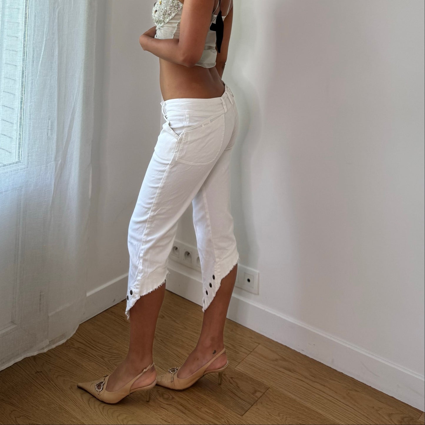 Vintage White Cotton Capri Pants Eyelet Hem Low Rise Italian Y2K (S)