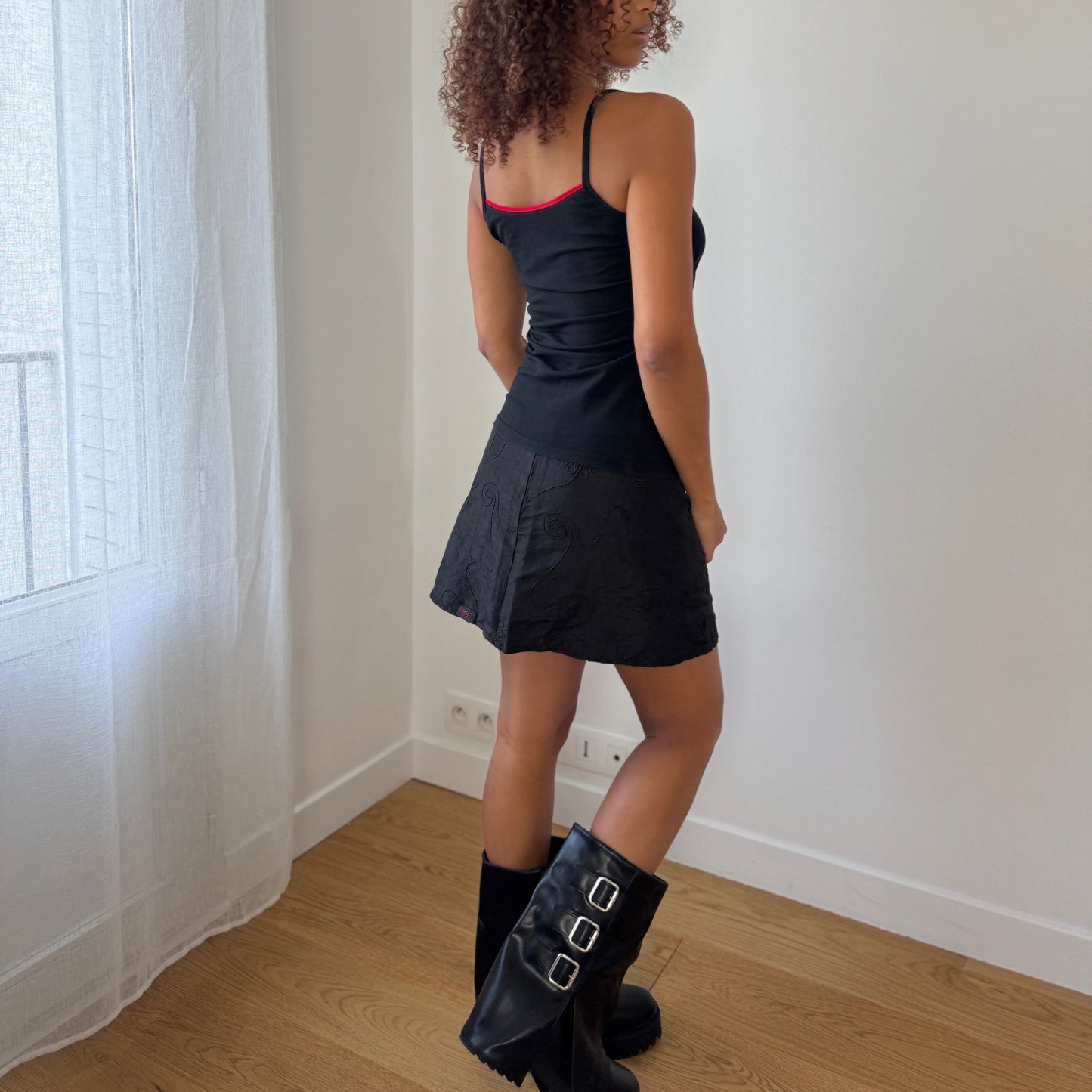 Vintage Disney Snow White Grumpy black and red trim fitted baby tank (Medium)