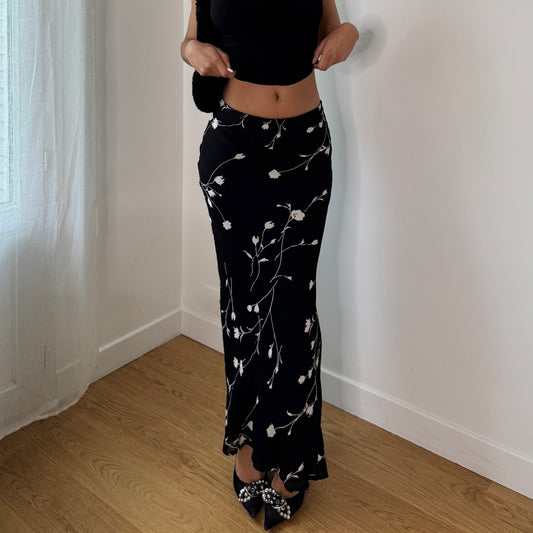 Vintage Black White Floral Mesh Maxi Skirt Bias Cut Italian Y2K Skirt (S) ⠀