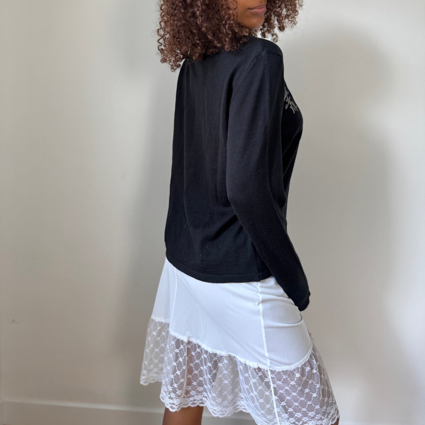 Vintage Knit Long Sleeve Top with Women Dragon Graphic (One Size)