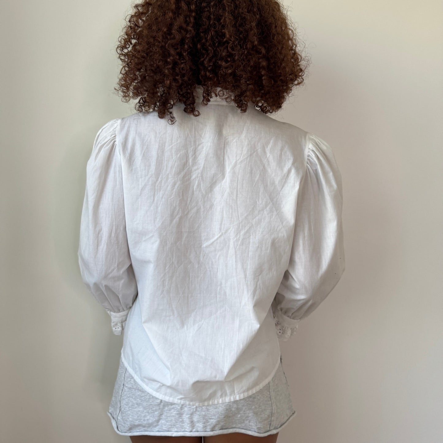 Vintage White Cotton Pointelle Blouse Ruffle Collar 90s (S/M)