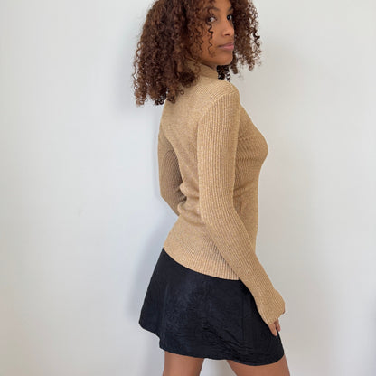 Vintage Euro gold ribbed shimmer top (XS/S)