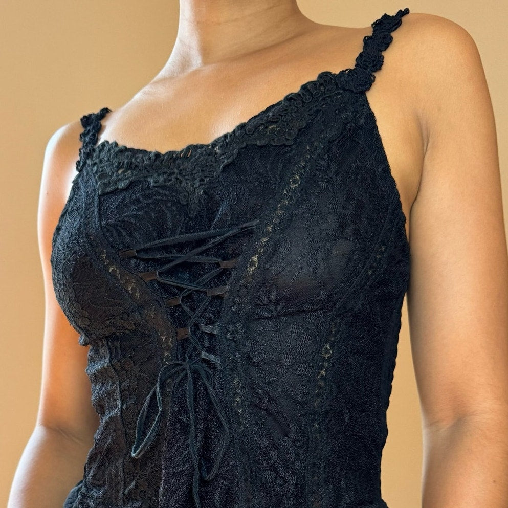 90s black lace detailed camisole (S/M)