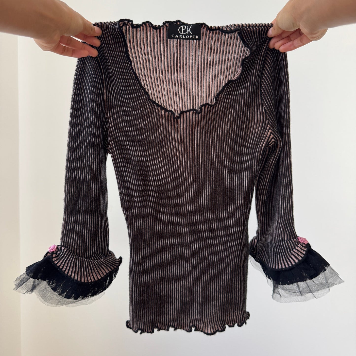 Vintage Euro black + pink mesh-knit ruffle-sleeve top (S)