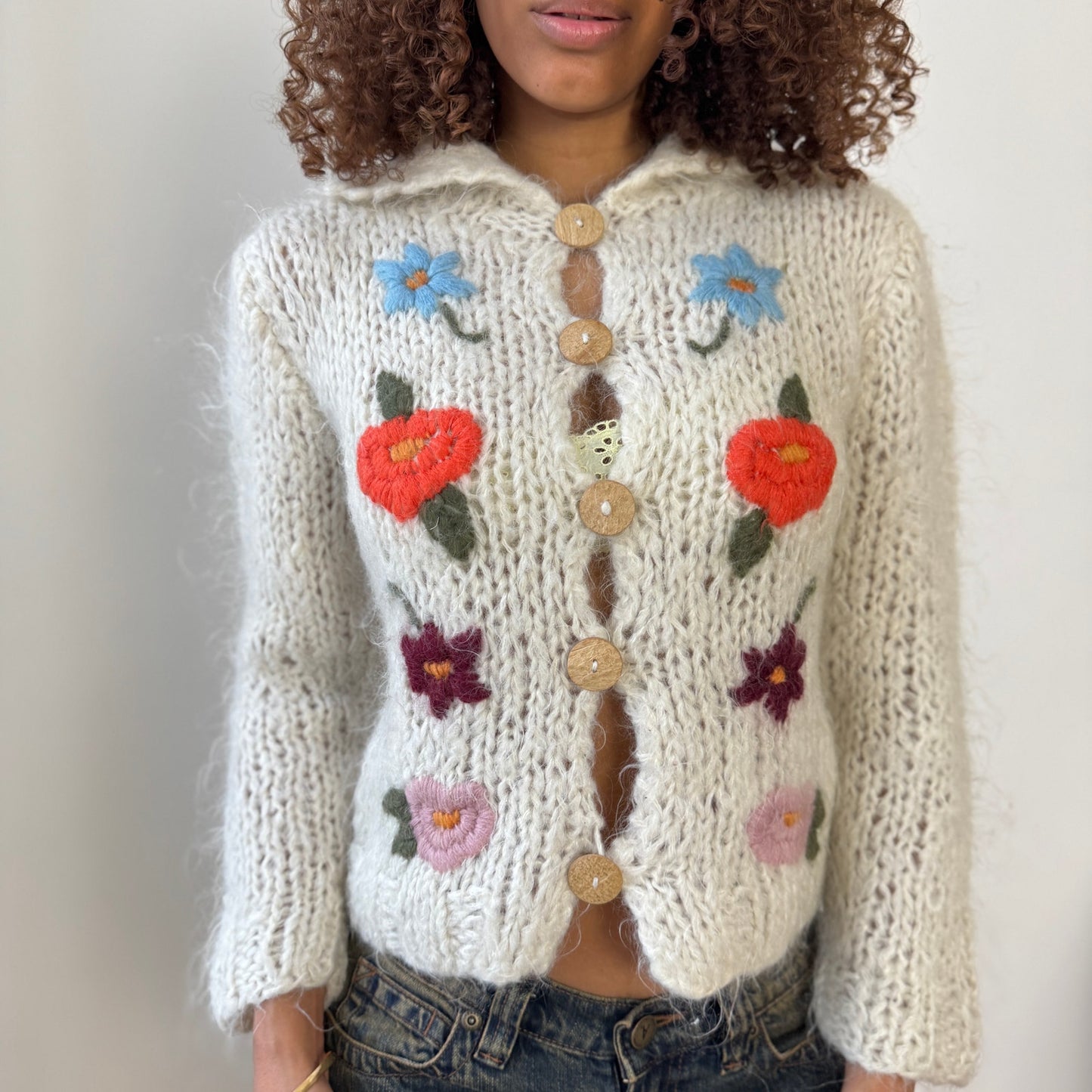 Vintage Cream Mohair Blend Floral Embroidered Chunky Knit Cardigan Made in Italy (S)