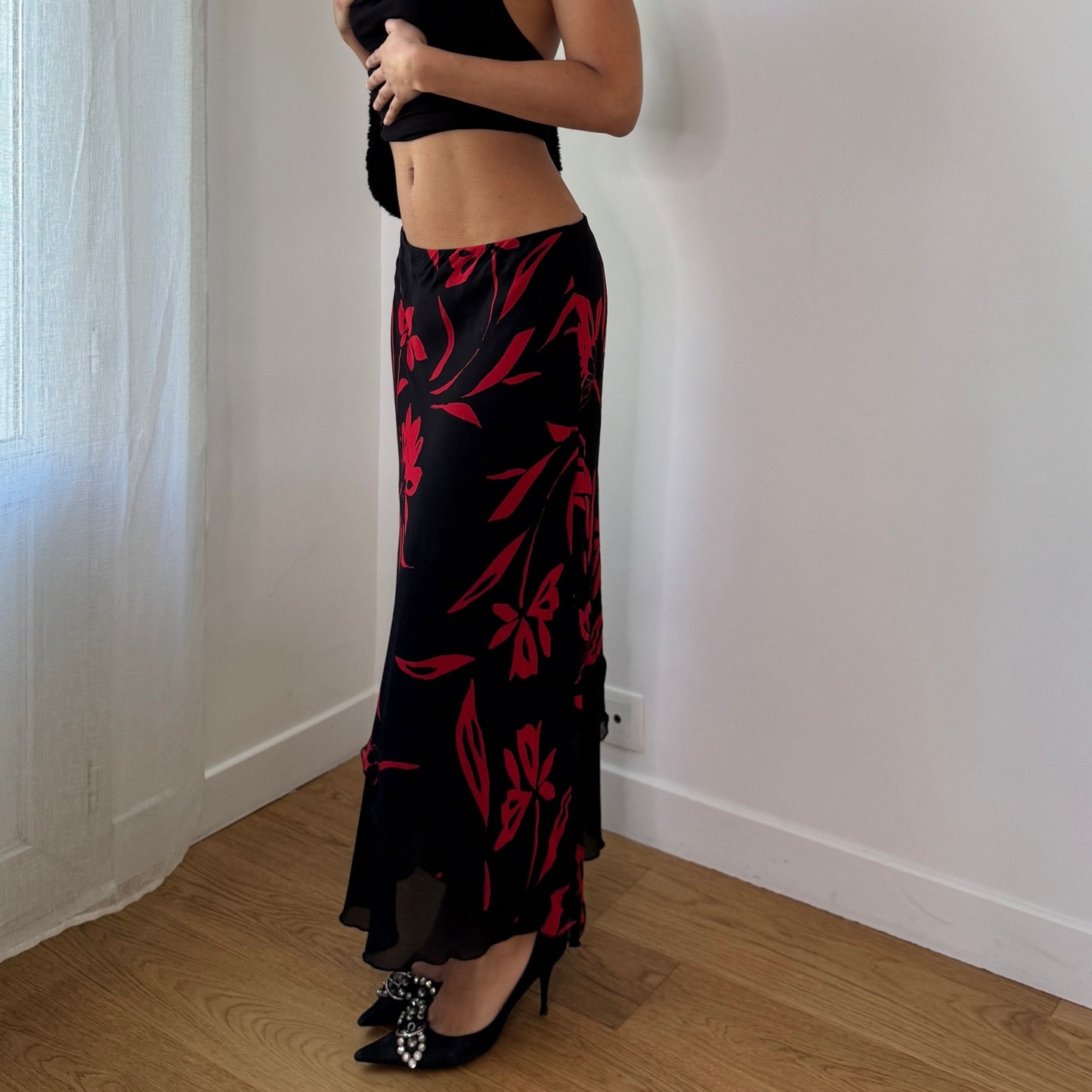 Vintage Y2K Black Red Floral Mesh Midi Skirt with Sheer Ruffle Hem Made in Italy (S) ⠀
