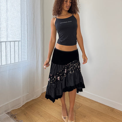 Vintage Italian black embroidered chiffon midi skirt with elastic waistband S/M