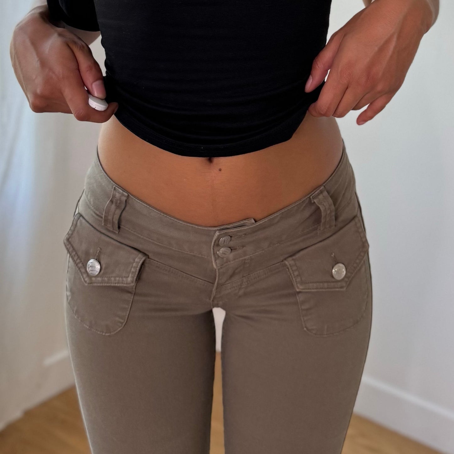 Vintage Taupe Low Rise Flare Pants Cargo Pocket Y2K Cotton (XS/S)