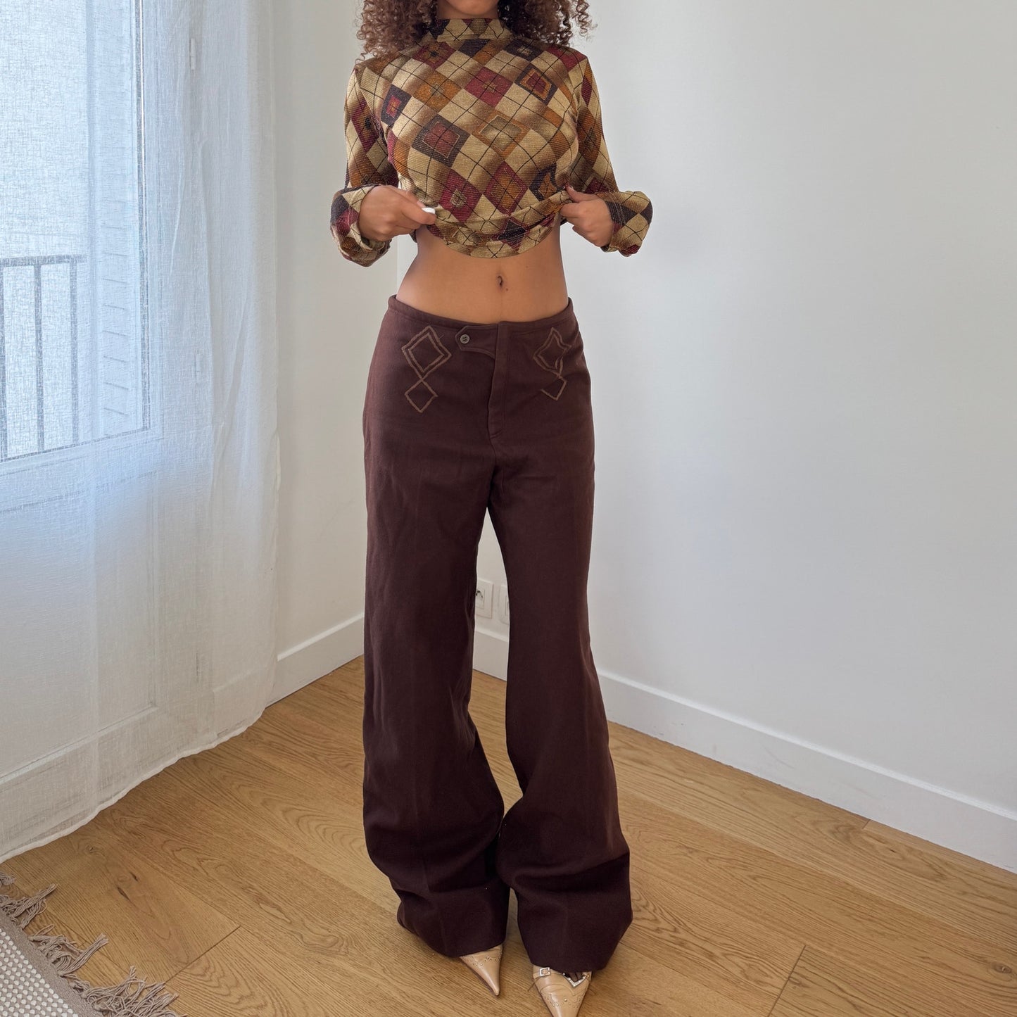 Vintage Italian chocolate brown wide-leg trousers with embroidered front details (S/M)
