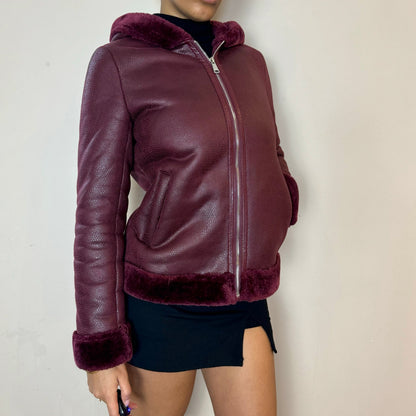 Vintage Y2k burgundy faux leather and fur trimmed jacket with hood (S)