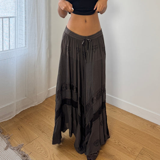 Vintage embroidered drawstring maxi skirt (Medium)