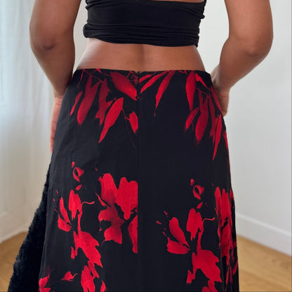 Vintage Black Red Floral Mesh Midi Skirt Ruched Italian Y2K Skirt (S) ⠀