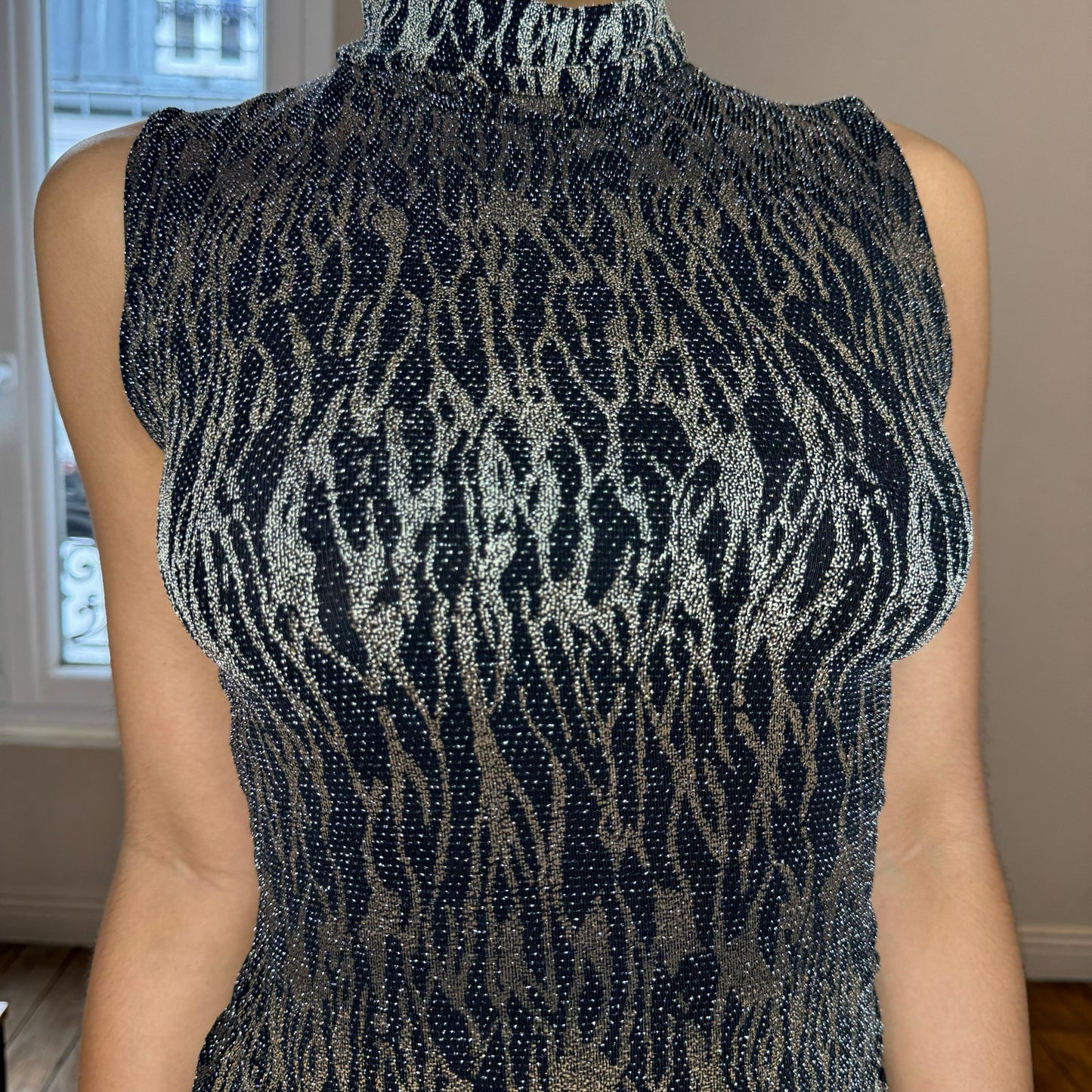 Italian Vintage 90s Flame Print Slinky Turtleneck with Sparkles (XS/S)