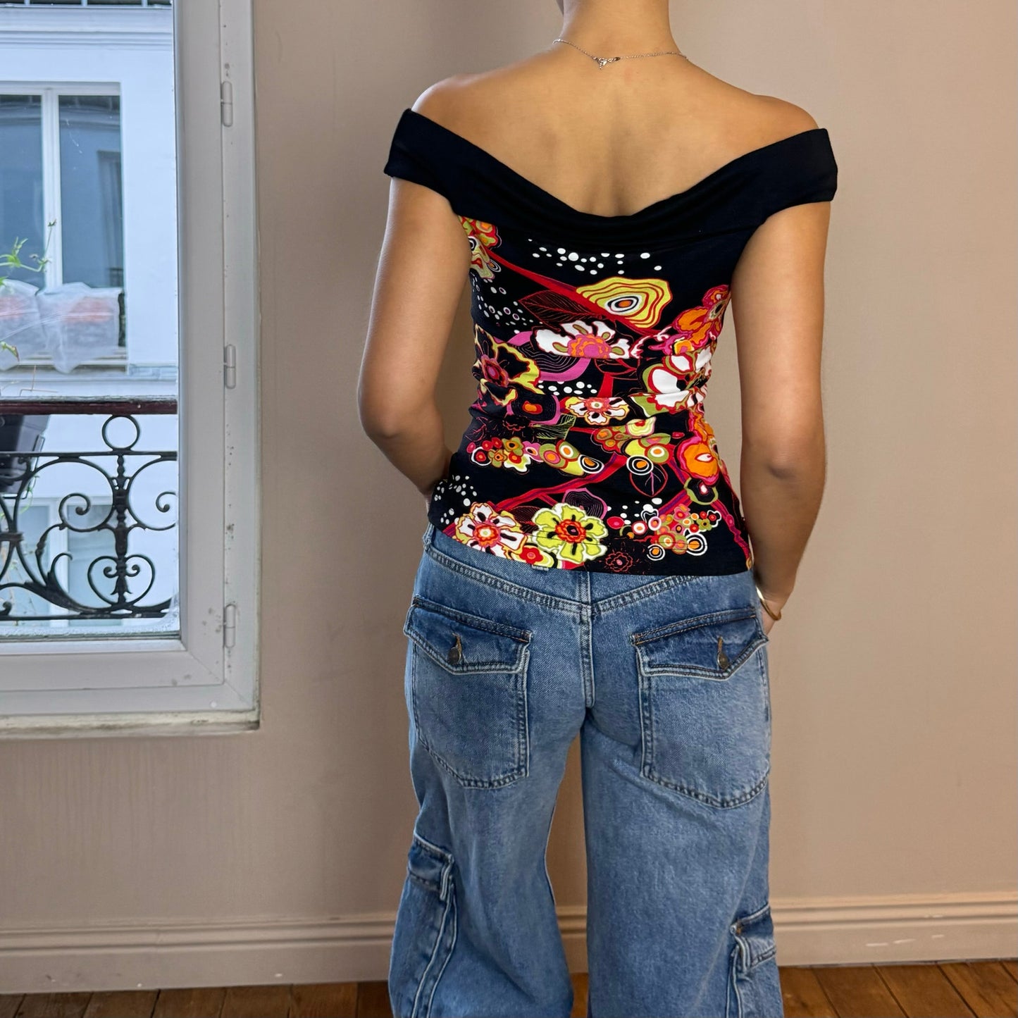 French vintage slinky off the shoulder floral blouse (XS/S) euro fitted