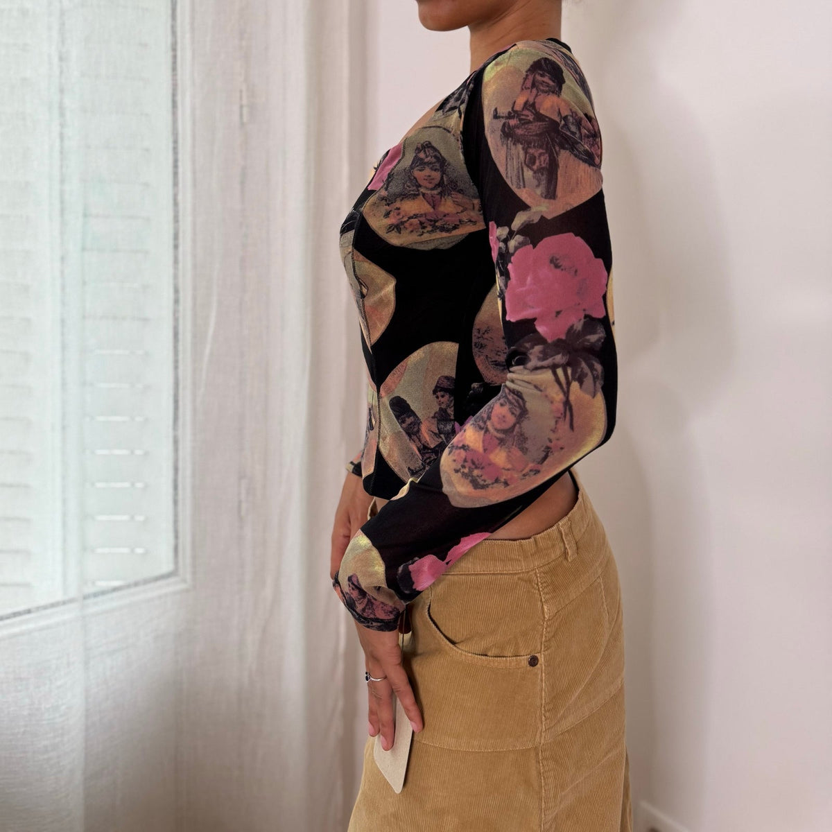 Mariella Burani Italian vintage Y2K black portrait print mesh top with Victorian medallions, pink roses & structured bust cups