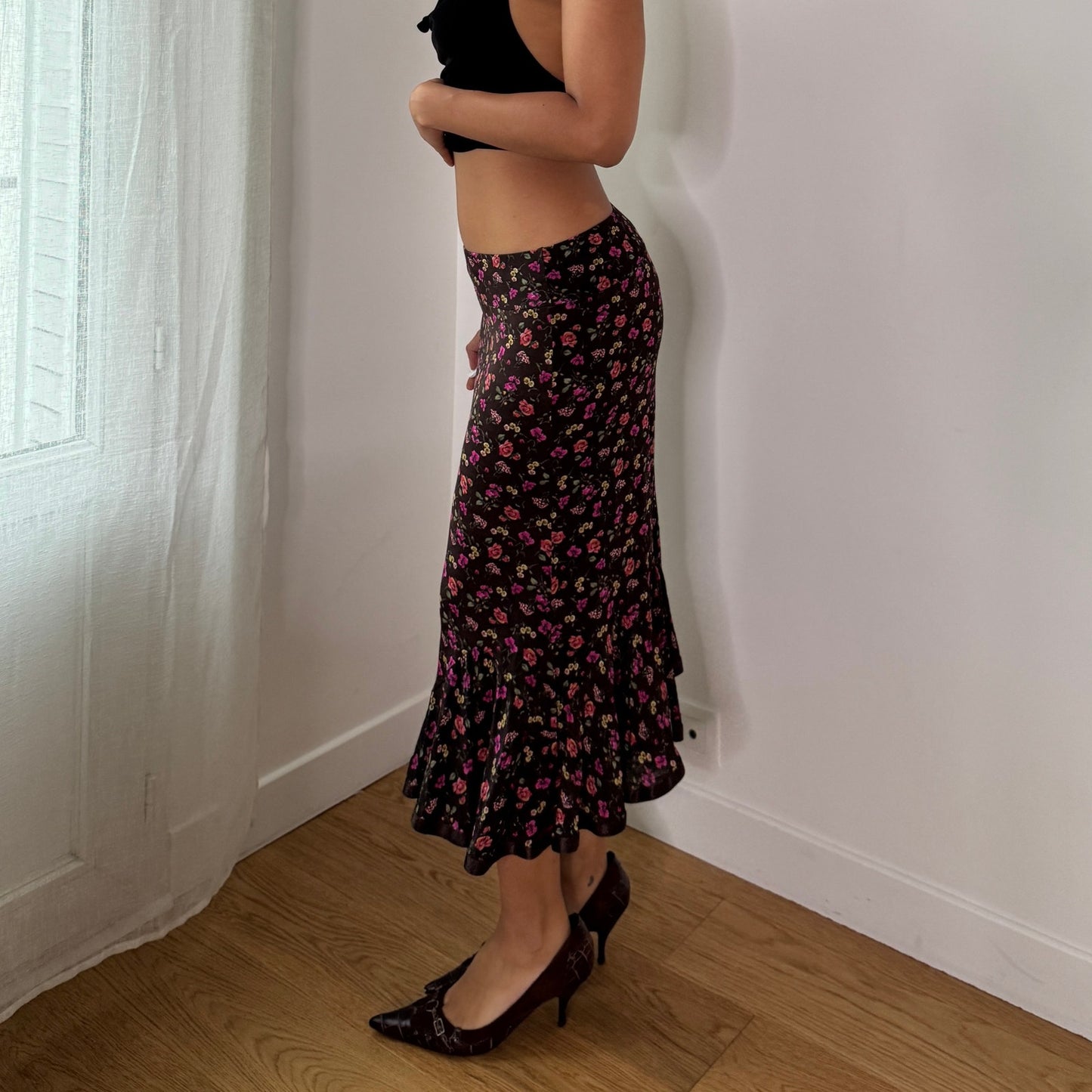 Vintage Brown Ditsy Floral Mesh Midi Skirt Italian Y2K Ruffle Hem Skirt (S) ⠀