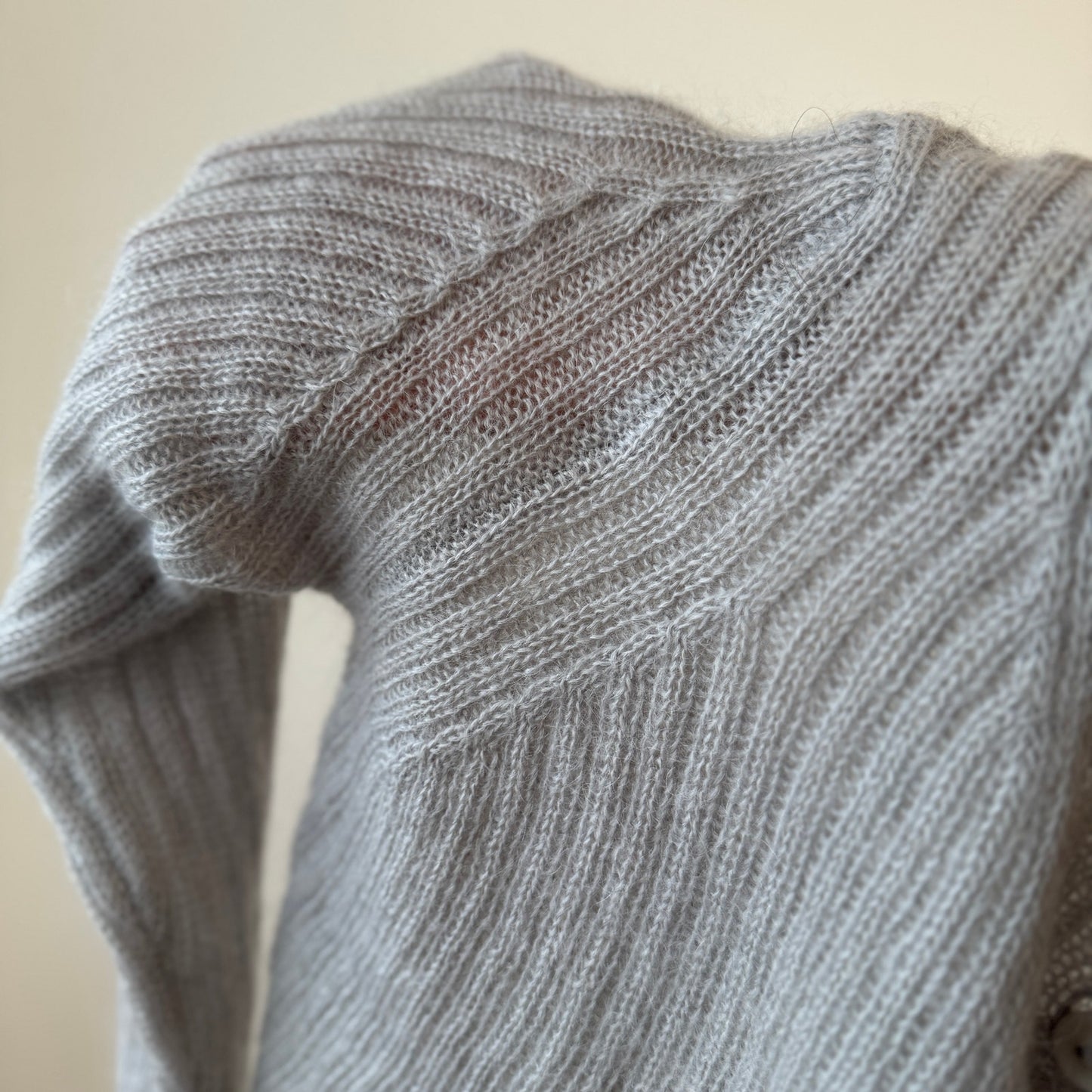 Italian Vintage light grey ribbed mohair-blend knit button-front cardigan (Medium)