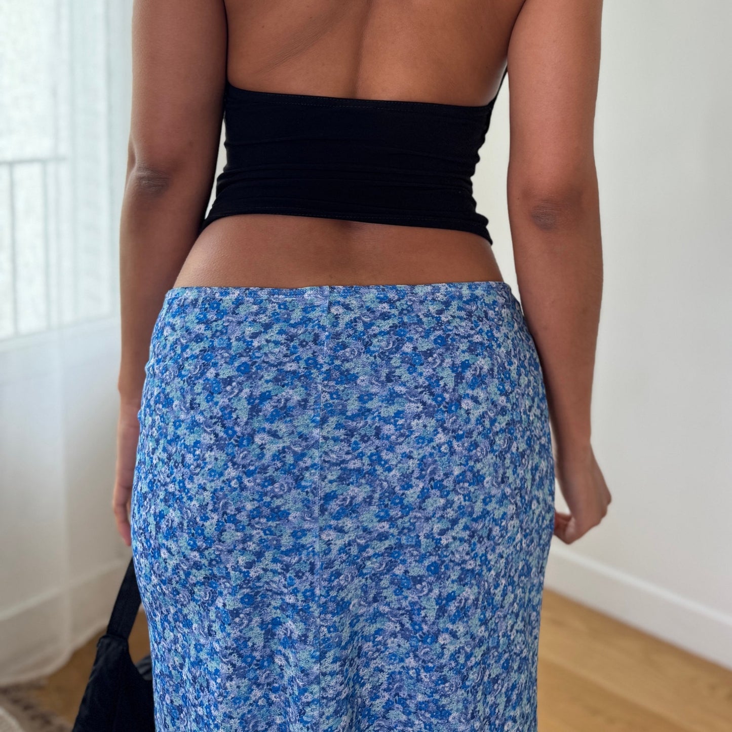Vintage Blue Floral Mesh Midi Skirt Italian Y2K Ditsy Floral Skirt (S) ⠀