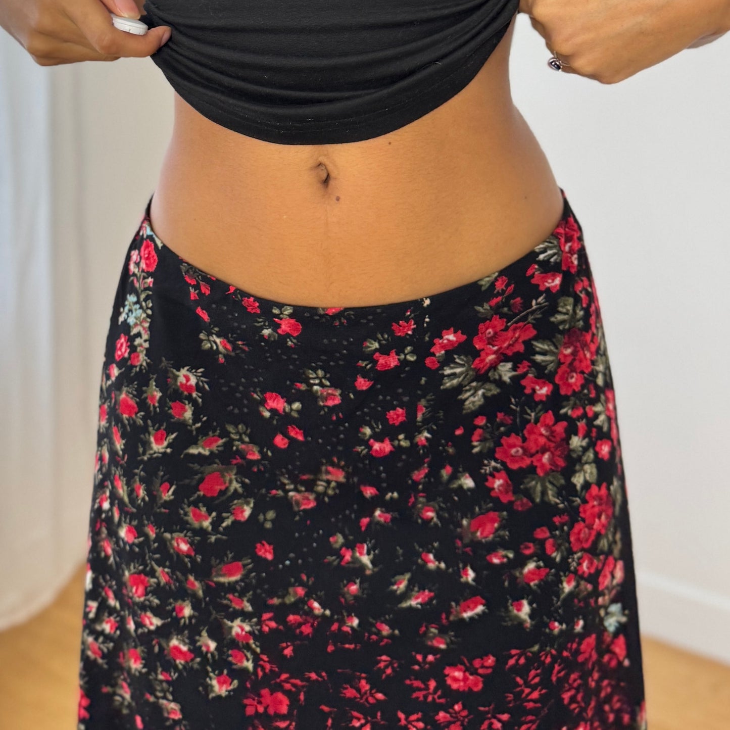 Vintage Italian Black Red Floral Mesh Midi Skirt Tiered Ruffle Hem (S)