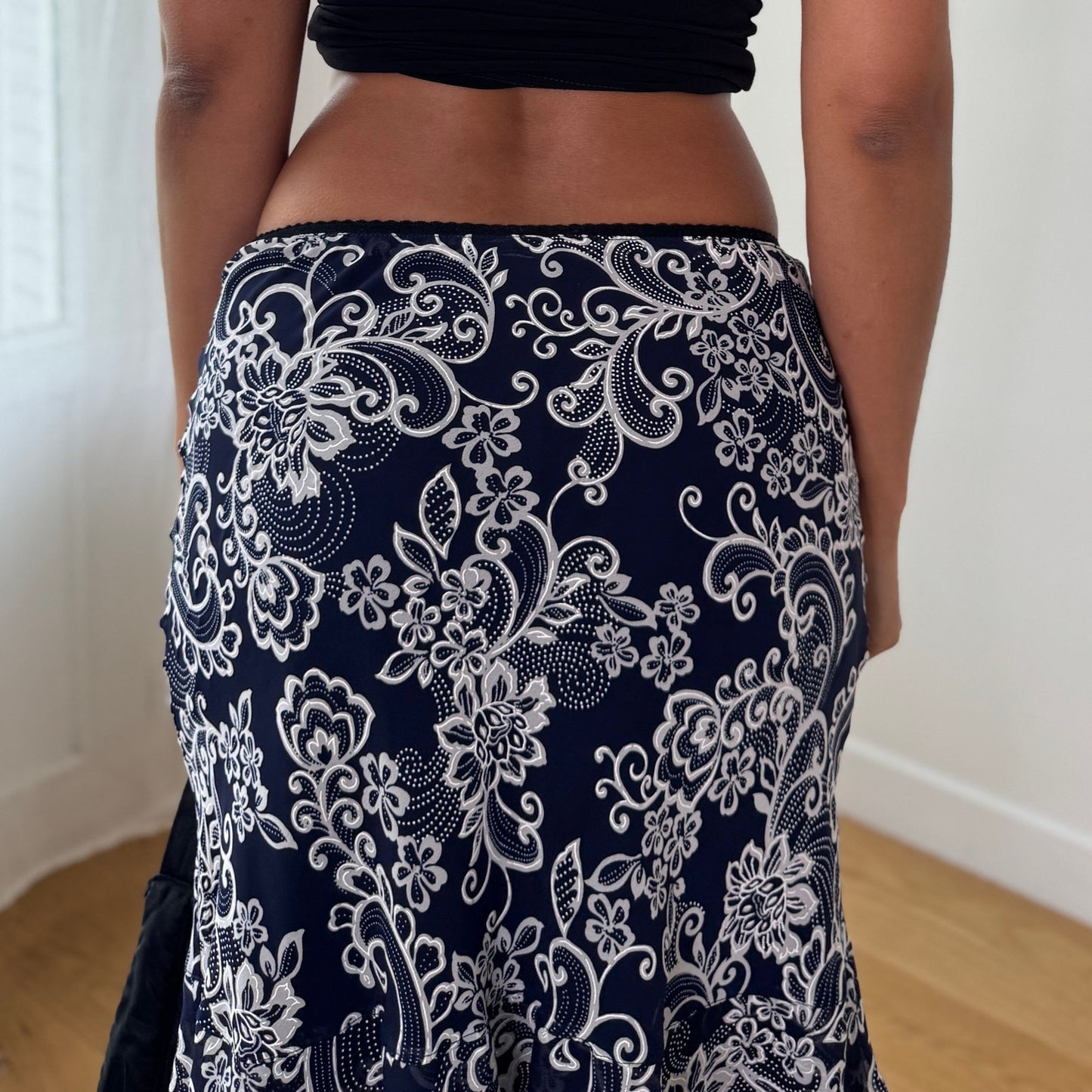 Vintage Navy Paisley Mesh Midi Skirt Y2K Ruffle Hem Skirt (XS/S) ⠀