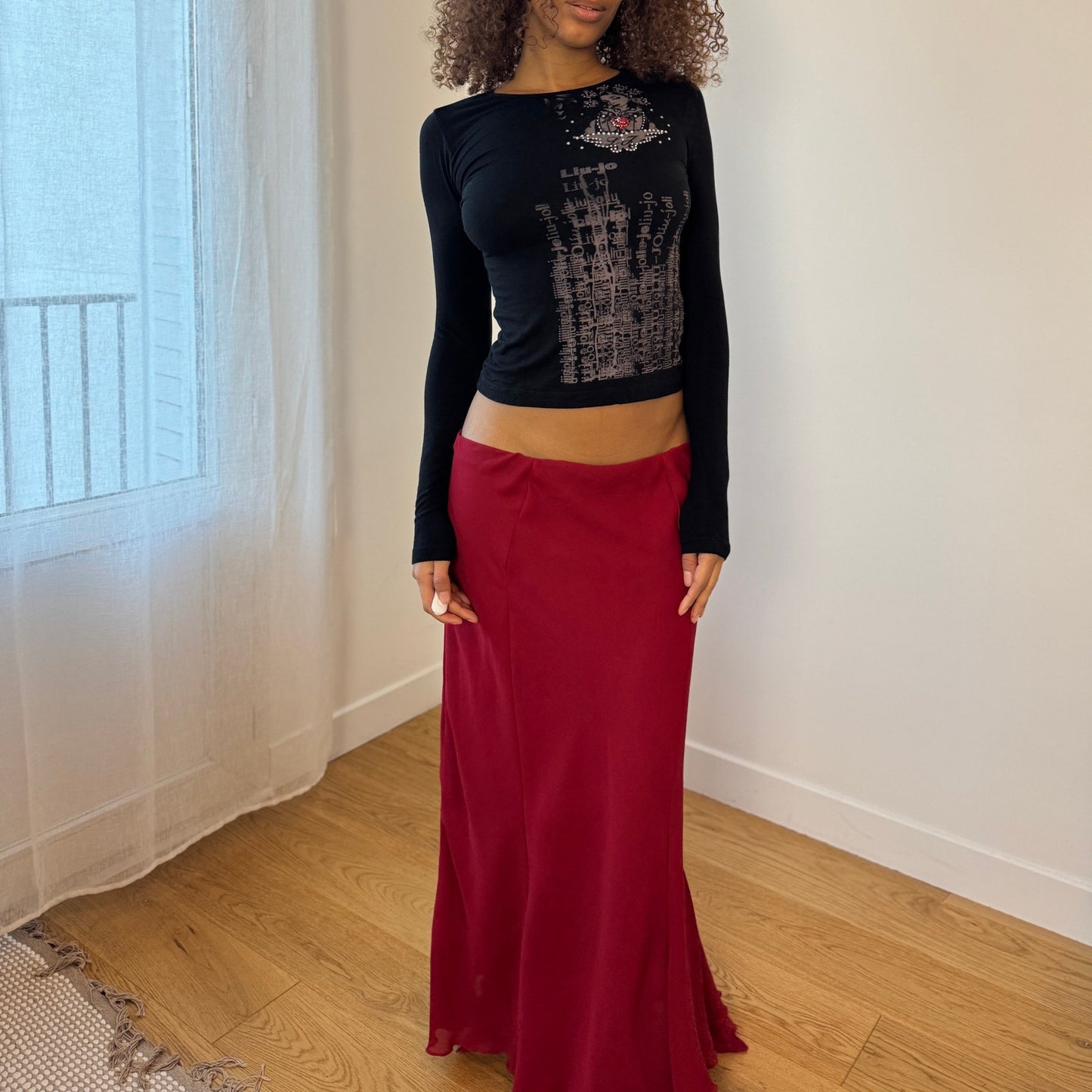 Vintage Italian burgundy / red mesh maxi skirt (Medium)