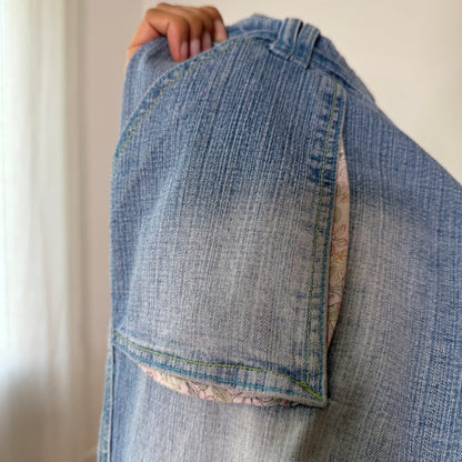 Vintage Y2K Light Wash Cargo Flare Jeans Utility Denim (S/M)