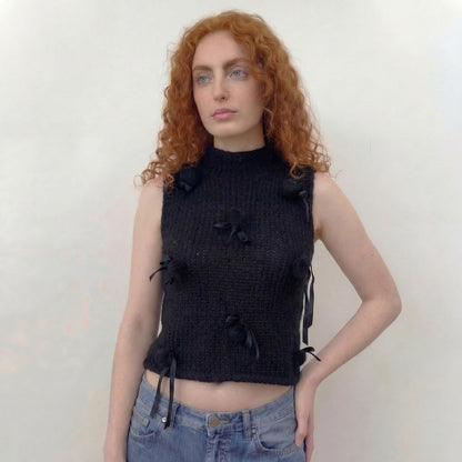 Vintage Italian black slouchy knit sleeveless top with bow appliqués (S)
