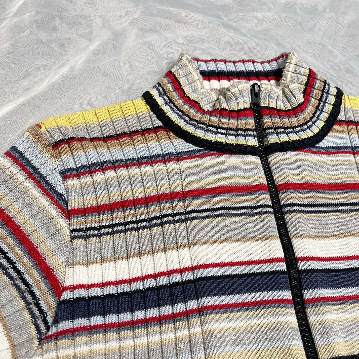 Vintage Y2K Knit Sweater Stripes Pattern (XS-M) Bella Hadid Vibes Blokette