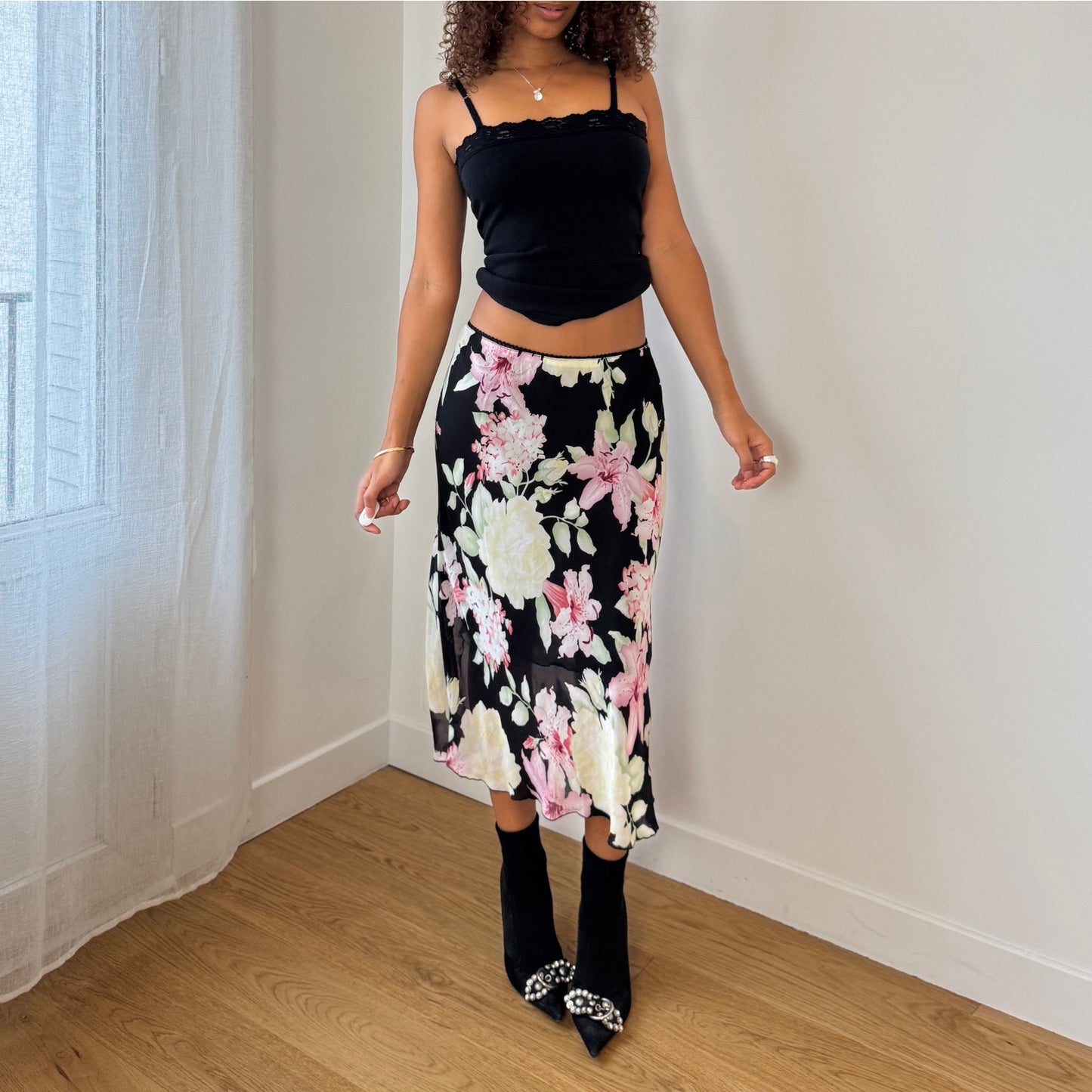 Euro Vintage black floral mesh midi skirt (Small)