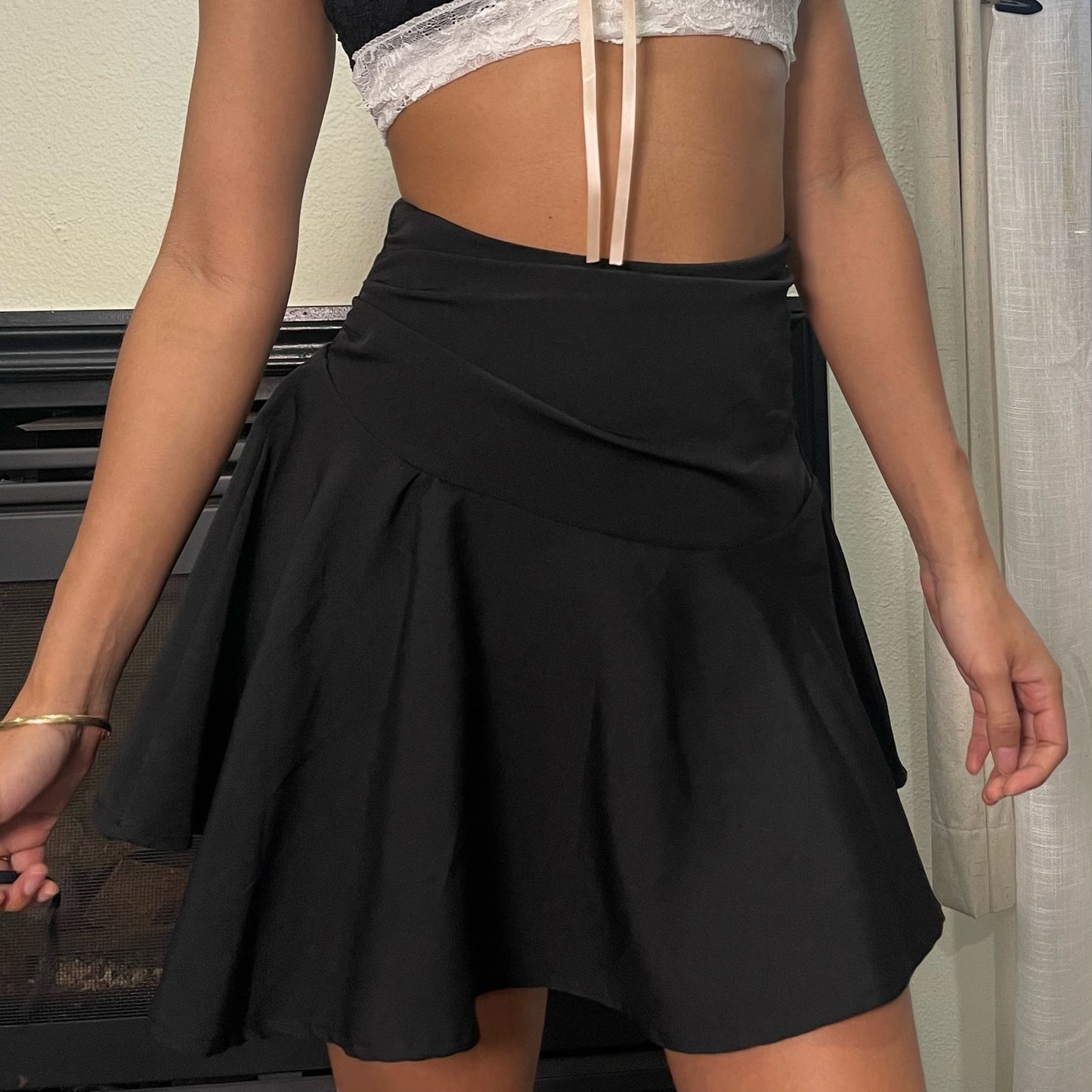 00s Black Pleated Mini Skirt (XS)