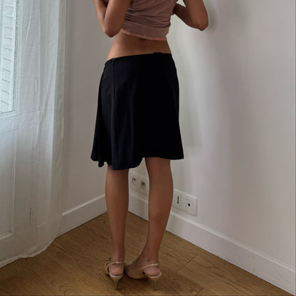 Vintage Motivi Black Asymmetric Mini Skirt Italian Y2K (S/M)