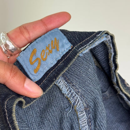 Vintage Euro Dark Wash Belted Flare Jeans Low Rise Y2K Denim (S/M)