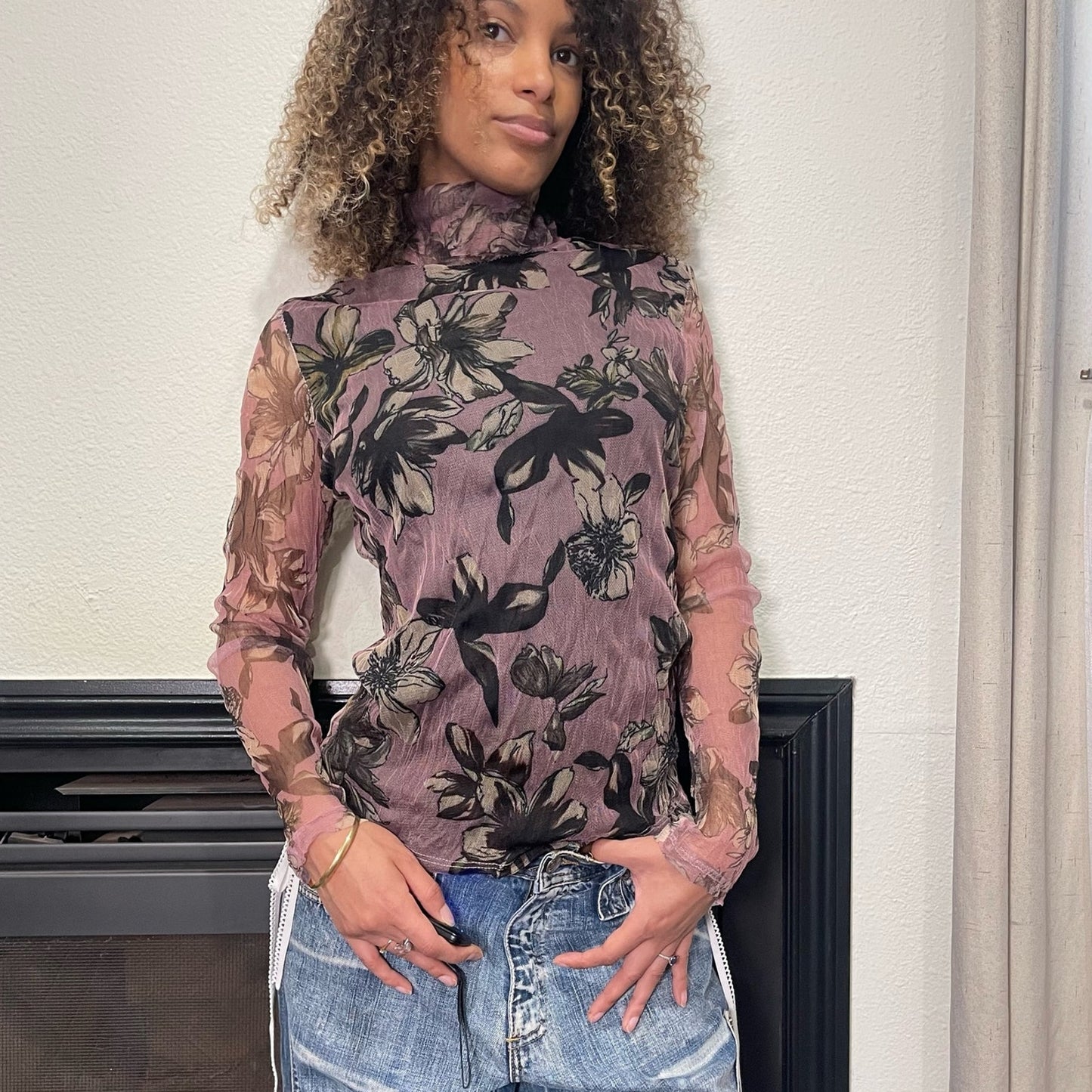 90s Purple & Black Florals Long Sleeves Mesh Turtleneck (S/M)